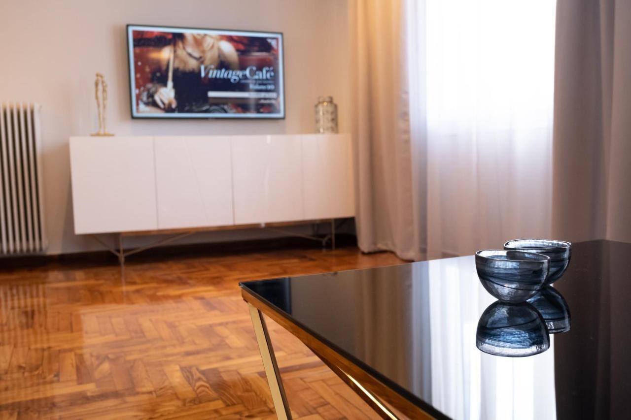 Daphnes Luxury Athens Center Apartment מראה חיצוני תמונה